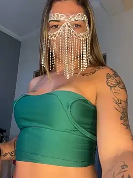 Bubuzinha10 live sex cam