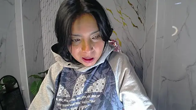 Odette_b live sex cam