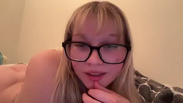 xoxokayy18 live sex cam