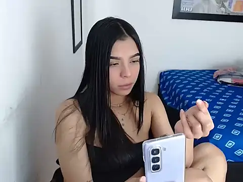 linnaskinyy live sex cam