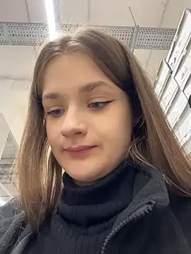 KittyQueeny live sex cam