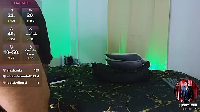 Colt_Perci live sex cam