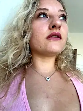 MileySummer live sex cam