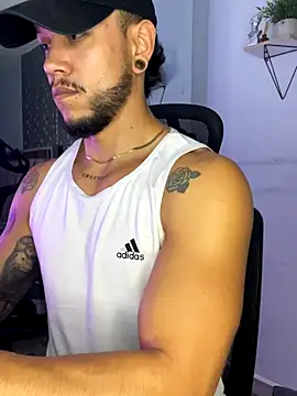 ARON_TAYLER01 live sex cam