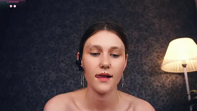 MoiraHavins live sex cam