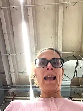 NataKitten live sex cam