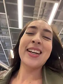 Holly_Play live sex cam