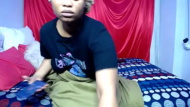 MonicaSmith12 live sex cam