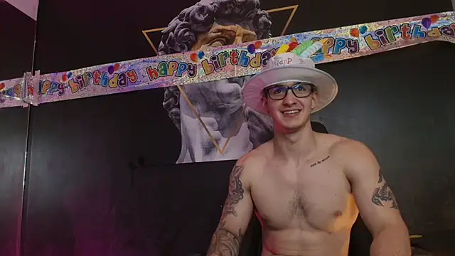 JacksonOlsenn live sex cam