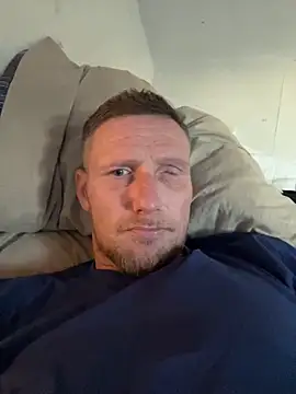 aaronmc311840 live sex cam