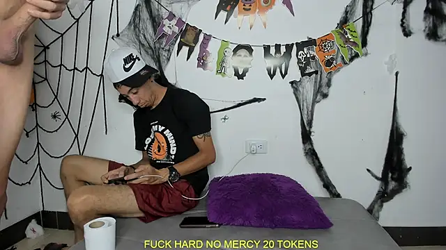 Threesome-no-mercy live sex cam