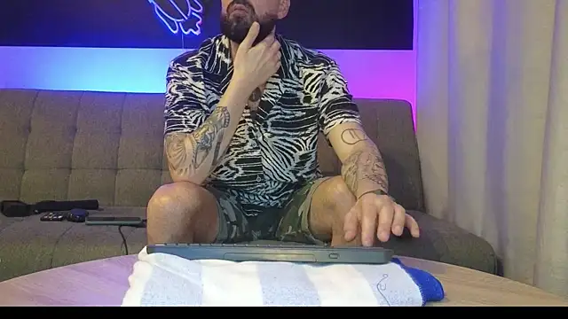 MattxFeet live sex cam