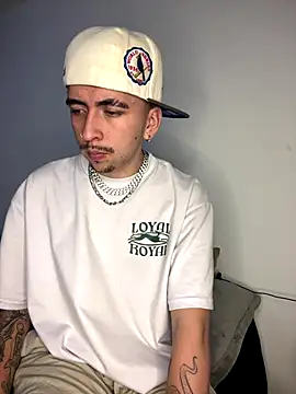 liamty_luxor live sex cam