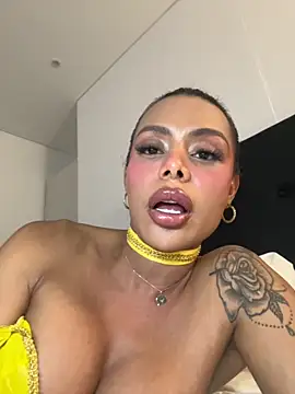 HOT_LADY_777 live sex cam