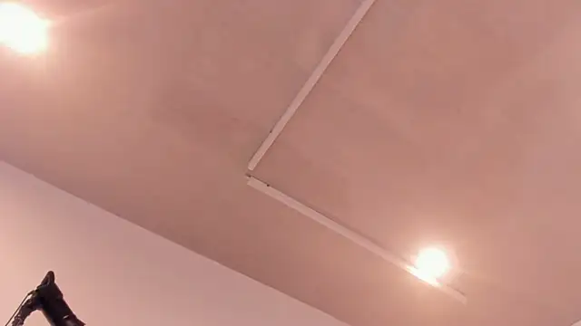 NicolleMonroe_ live sex cam