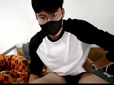 Gwencloudy live sex cam