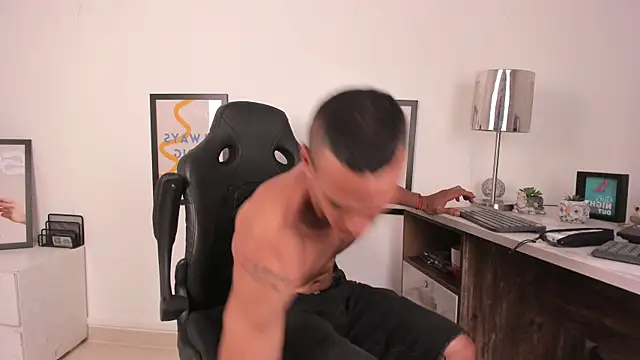 Michael_Blaze live sex cam