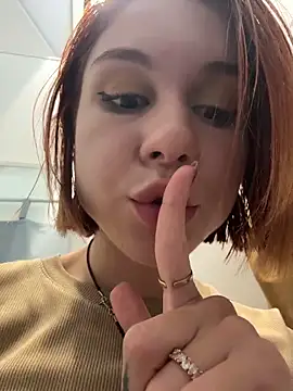 RosieSecret live sex cam