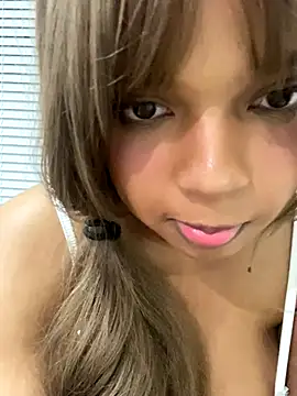 AwkwardJasminee live sex cam