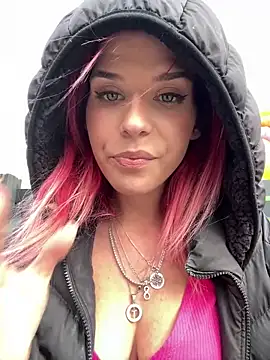 RiriRoseey live sex cam
