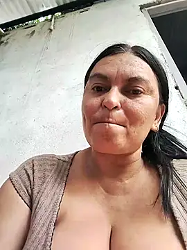 Horny-Mommy-Dirty live sex cam