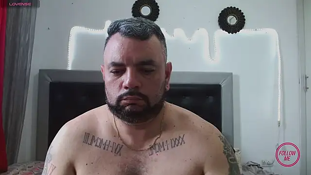 perverseveteranmanxxx live sex cam