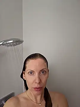 Nova-Lee live sex cam