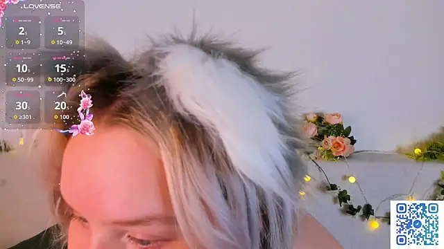girlllsooft live sex cam