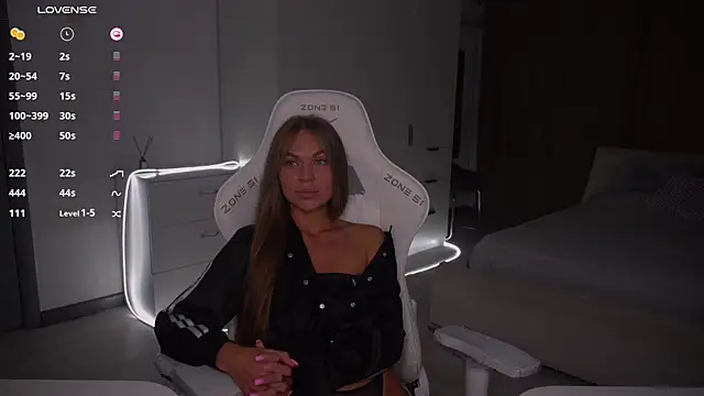 Evelinka live sex cam