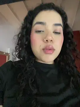 krisstenSantos live sex cam