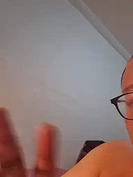 slavezrzl live sex cam