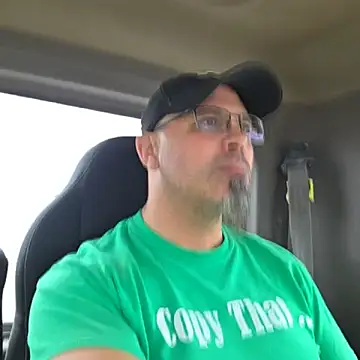 KrazyLegz live sex cam