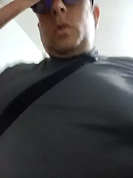 chicoguapo8 live sex cam