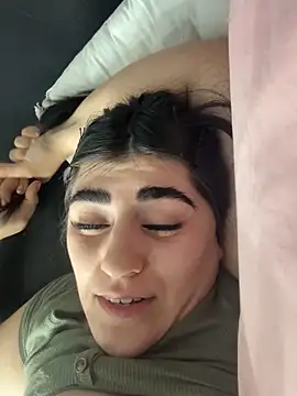 milky_denni live sex cam