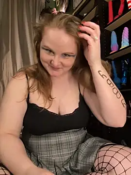 GingerSnap33 live sex cam