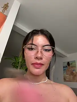 Your_Honeey live sex cam