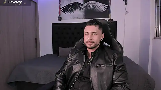 santi_aesthetic live sex cam
