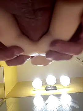 BIGWHITECOCKDOC36 live sex cam
