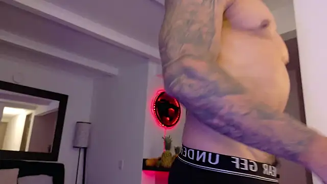 tony_muscle live sex cam