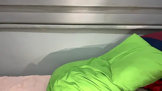 Olivia_Jordan live sex cam