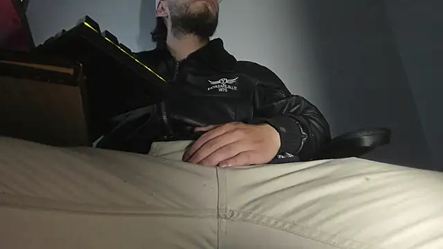 s_sven03 live sex cam