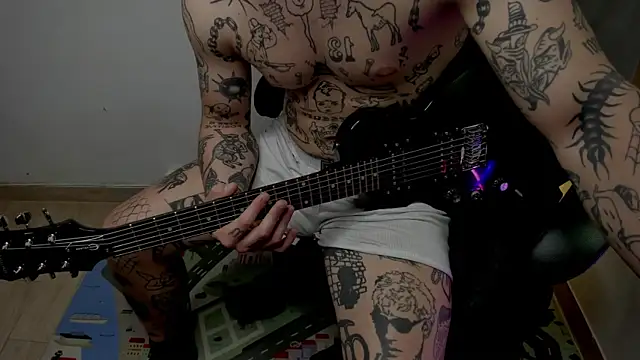layneinchains live sex cam
