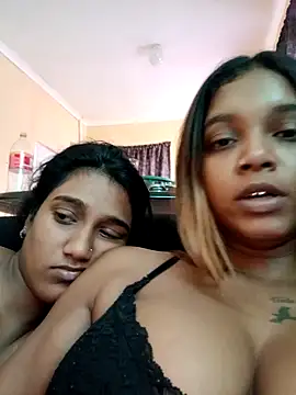 Indianqueen03 live sex cam