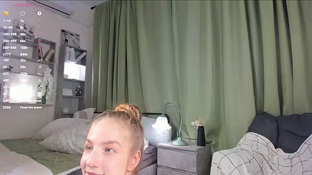 DreamyGleam live sex cam