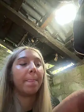 hotamanda01 live sex cam