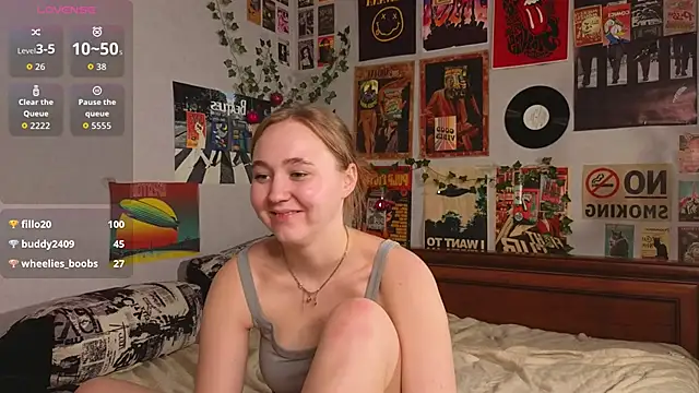 BobbieStenstrom live sex cam