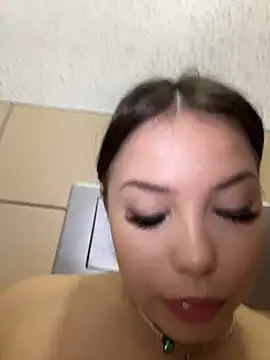 Chloe__Moon live sex cam