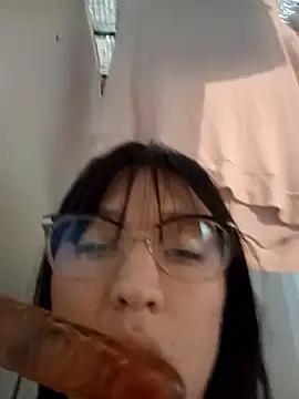 CoralSmit live sex cam
