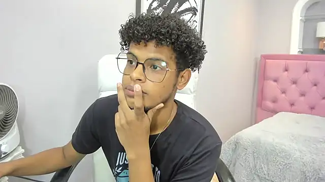 boylittle19cm live sex cam