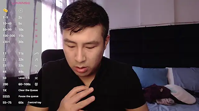 andrewmhilton_'s cam snapshot